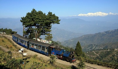 Himalayan railway darjeeling taxi